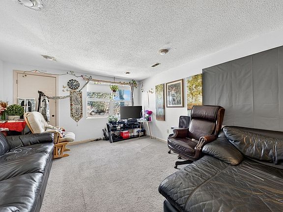 4th image of 15 Longworth Ave Unit 226