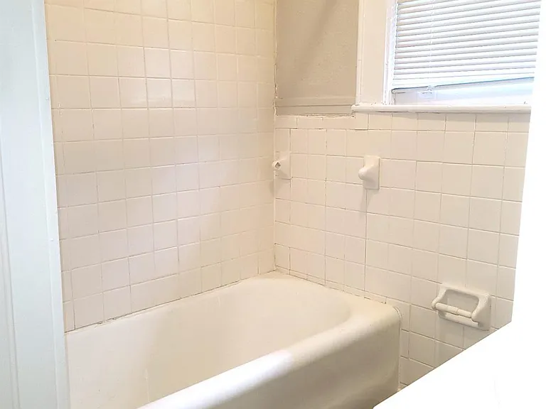 1623 Fountain Vw #4 — Photo 7