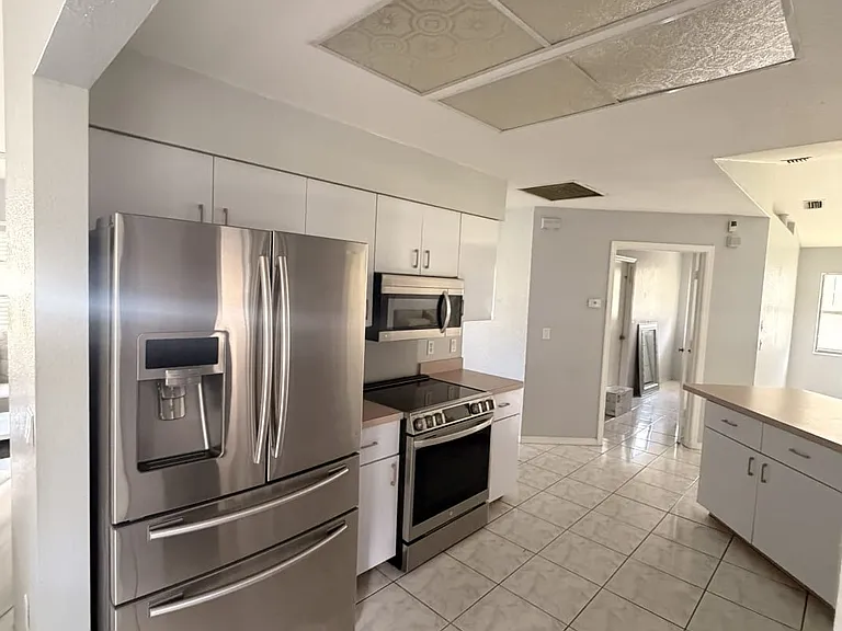 1474 Dewitt St — Photo 15