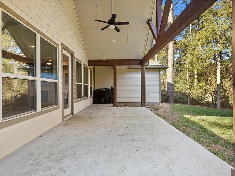 12140 Goliad Ln — Photo 25