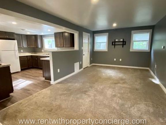 2nd image of 22 Helen Ave #2