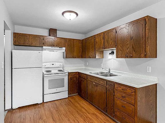 4th image of 1002 N 39th St APT 2