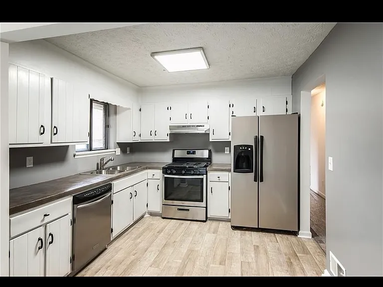 960 Park Forest Dr — Photo 7