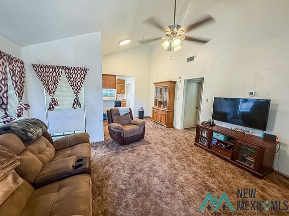 3rd image of 6006 La Mesa Dr