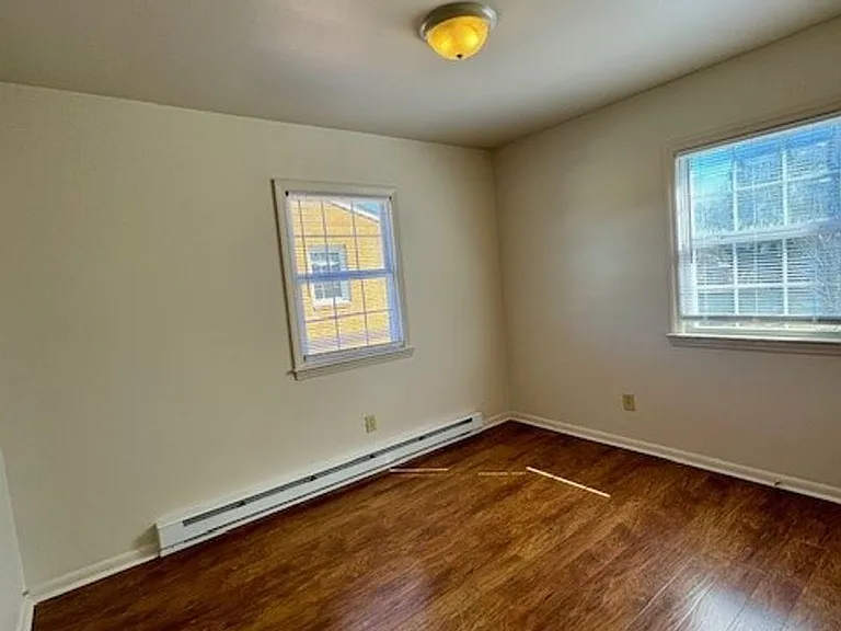 414 Bruce St #2 — Photo 8