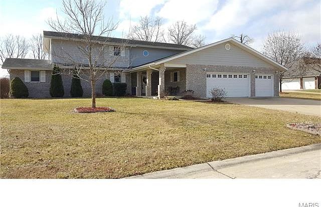 1st image of 220 Estates Dr