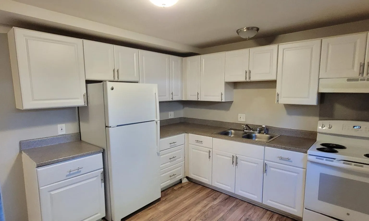 2 bed, 750 sqft, $1,550 — Photo 4