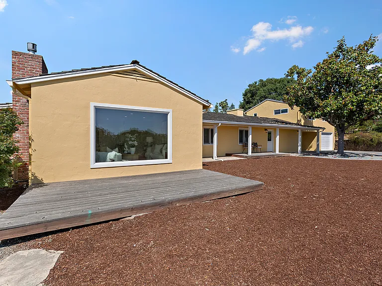 25900 Vinedo Ln — Photo 2