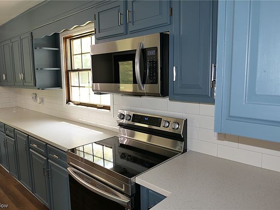 5th image of 891 Lois Ave