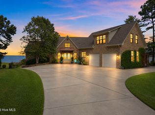 609 Neuse Harbour Blvd, New Bern, NC 28560