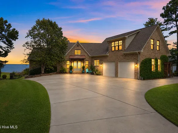 609 Neuse Harbour Boulevard, New Bern, NC 28560