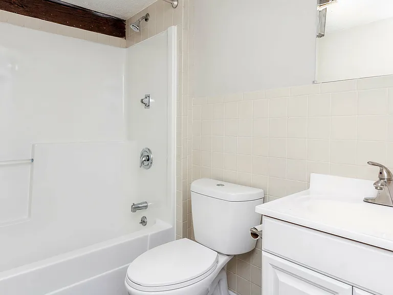 ReNew Taunton Apartment Collection — Photo 48