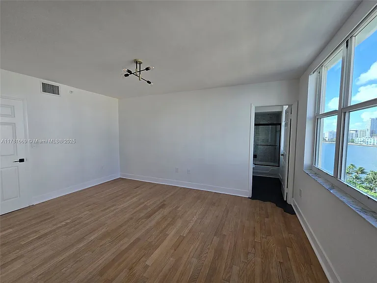 800 Claughton Island Dr #1205 — Photo 13