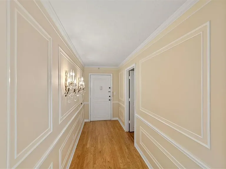 1111 N Gulfstream Ave #16C — Photo 4