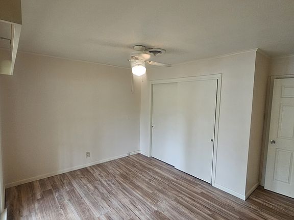 3rd image of 1303 Greenwood Dr
