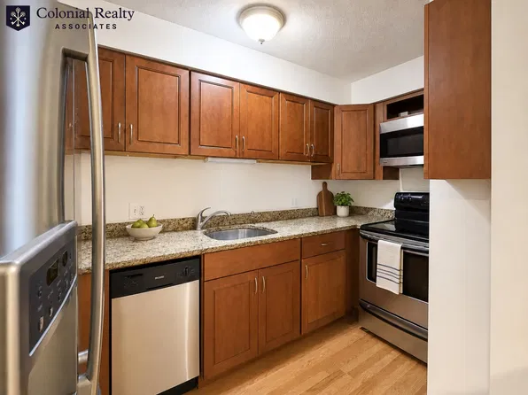 3 Essex St APT G2, Charlestown, MA 02129
