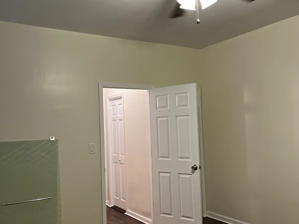 1040 Carroll Street 4K image 3 of 8