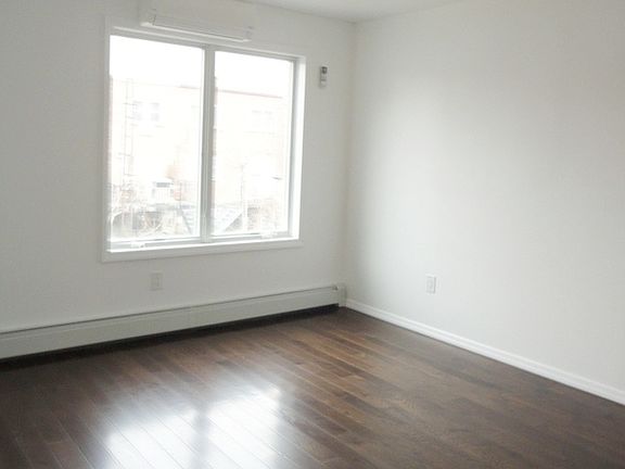 4th image of 21-05 33rd Ave #2