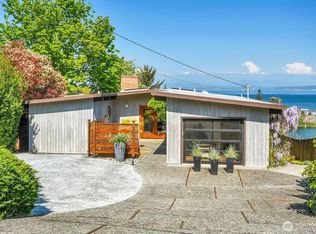 1367 Country Club Dr, Camano Island, WA
