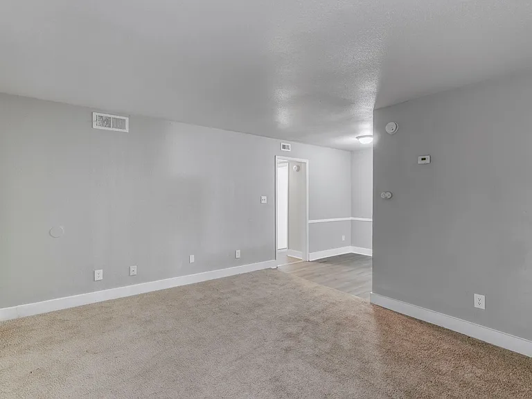Park Fairfax Apartments — Photo 33