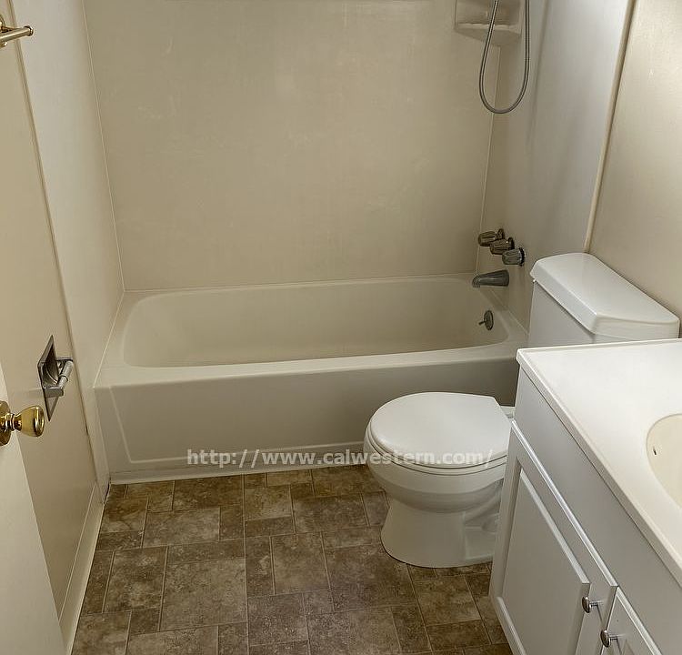1st image of 285 Perrymont Ave #7