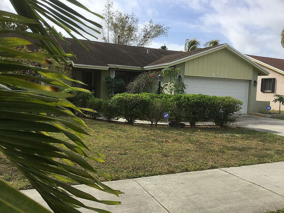 1st image of 9310 SW 170th St