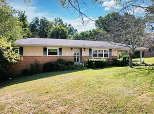 2033 Officer St SE, Cleveland, TN 37323