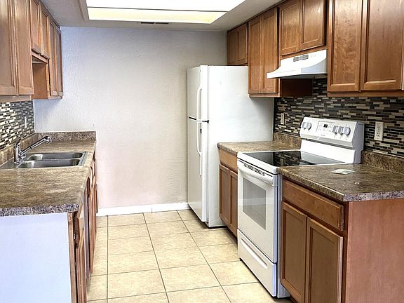 3rd image of 16602 N 25th St APT 129