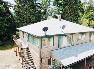 7055 Main St APT 3, Springfield, OR 97478