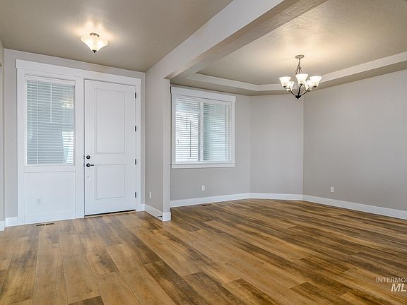 5th image of 1611 Naylor Ave