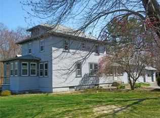 240 Straits Rd, Hatfield, MA 01038