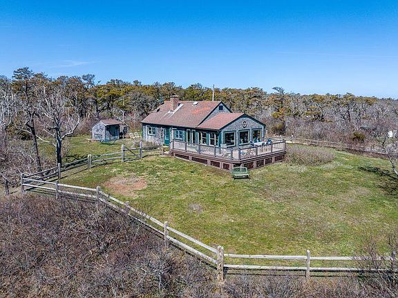 3rd image of 325 Nauset Light Beach Road