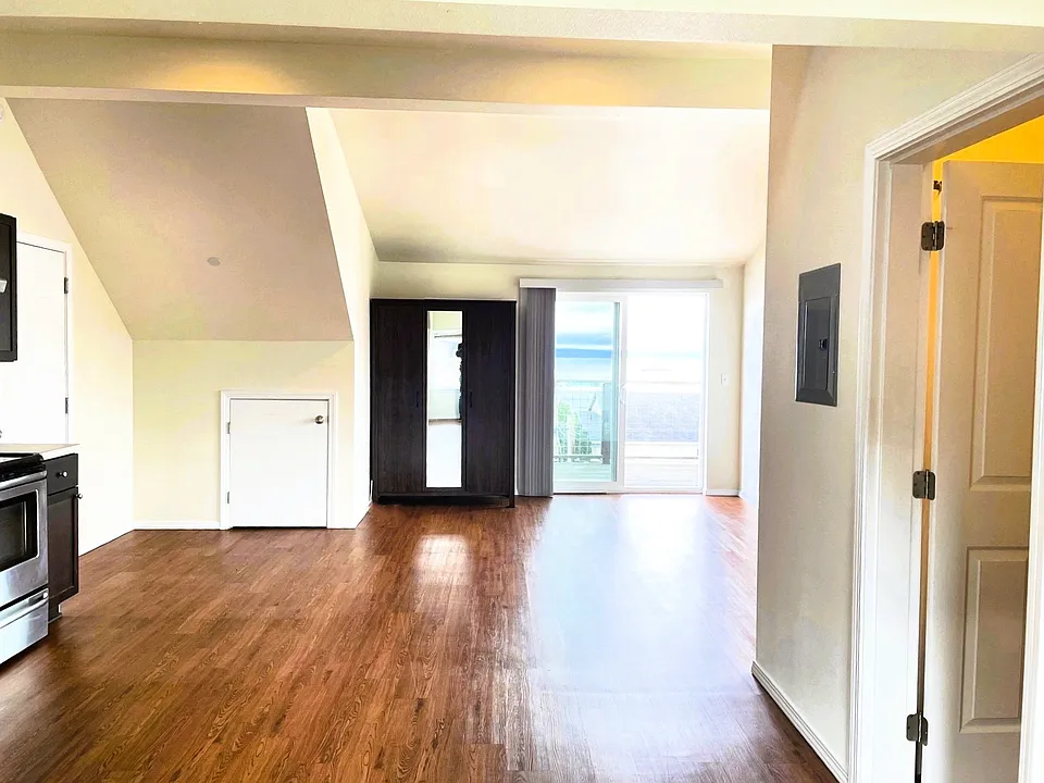 2412 Rucker Ave #2