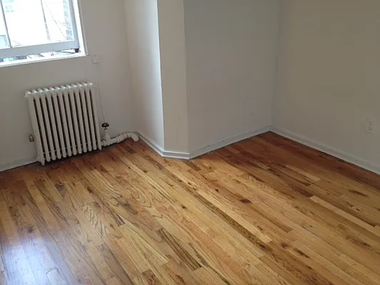 Rented by Cast Iron Real Estate | media 13