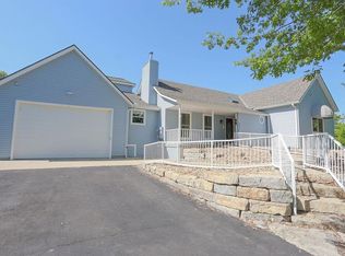 901 W Linda Ln, Raymore, MO 64083