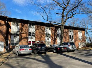 3 Terrace Gdns, Wallingford, CT 06492