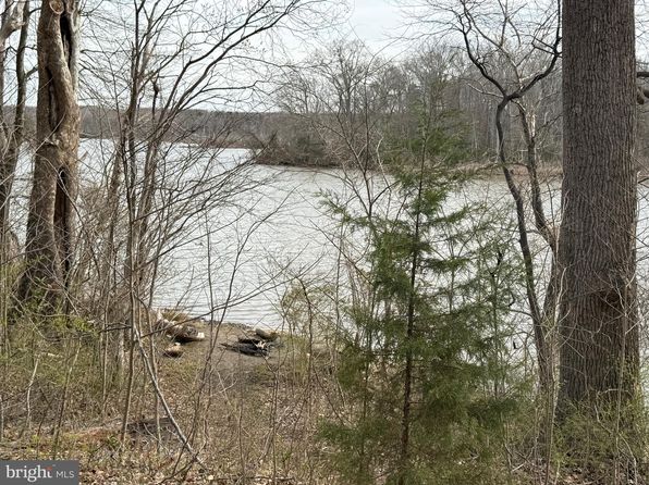5290 Hickory Creek Pl, Indian Head, MD 20640