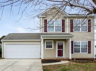 913 River Trail Rd, Lowell, NC 28098