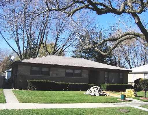 1st image of 7628 N Kilbourn Ave