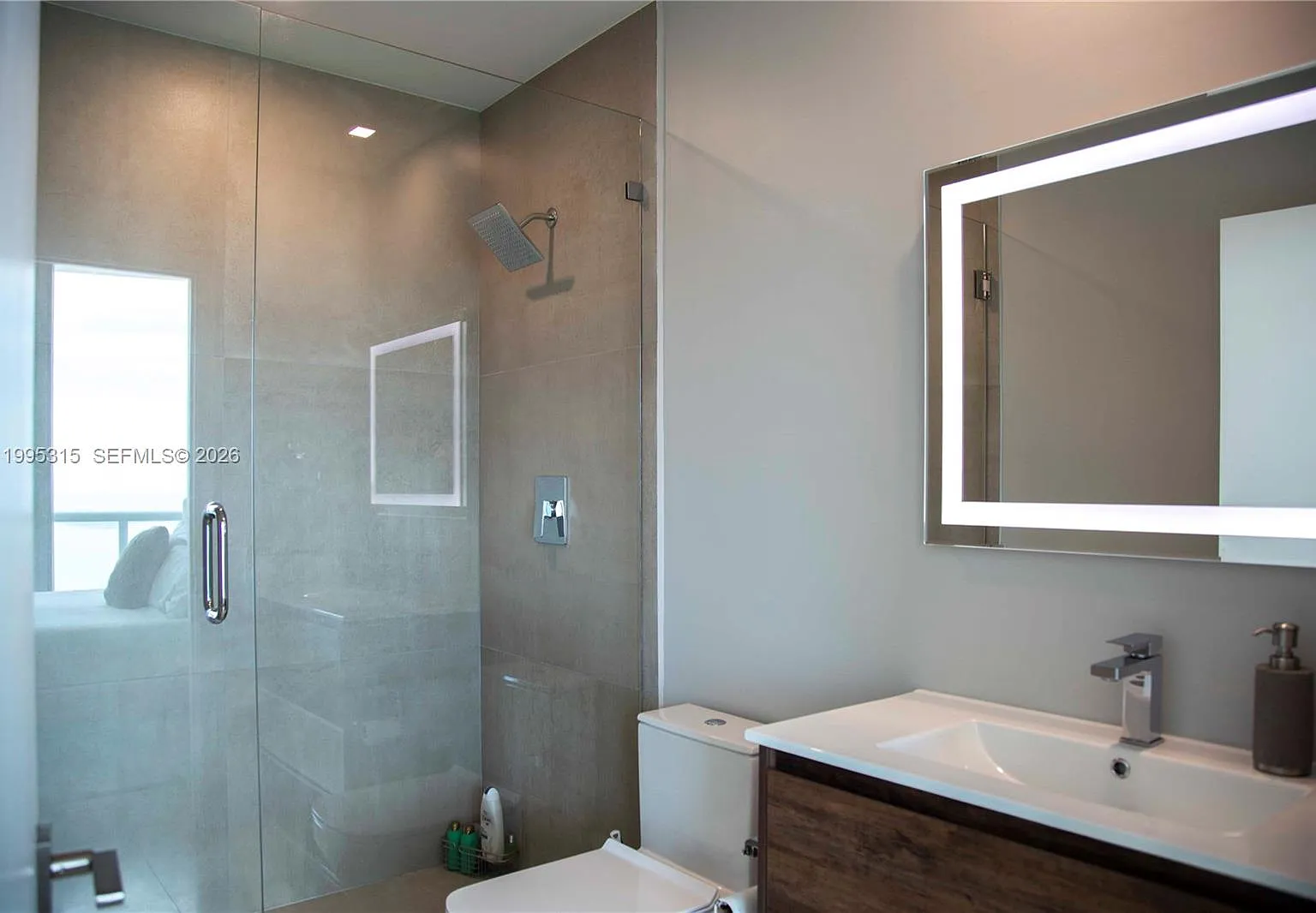 Marinablue Condo — Photo 2