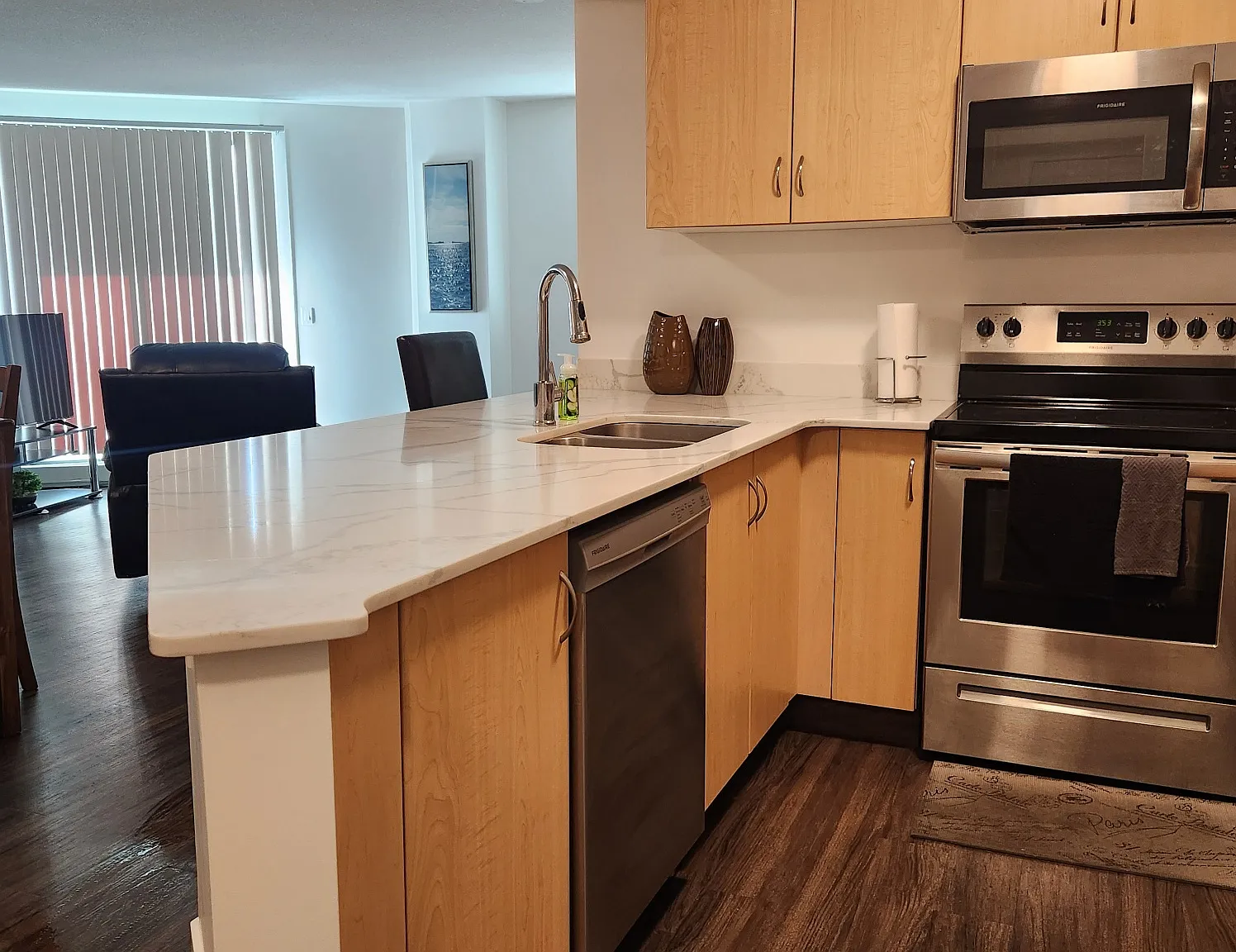 1 bed, 780 sqft, $2,195 — Photo 4