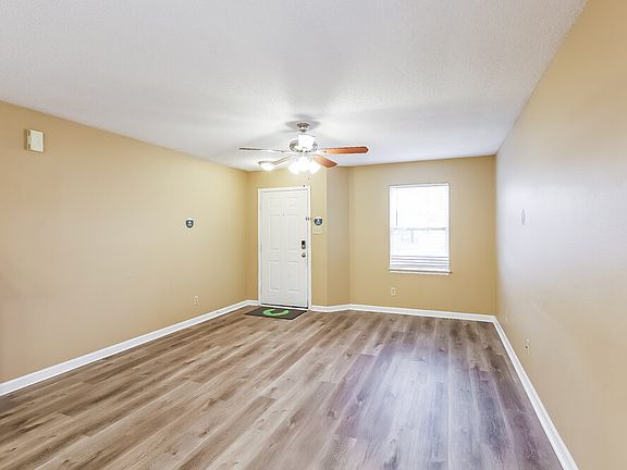 4th image of 2349 Providence Ct