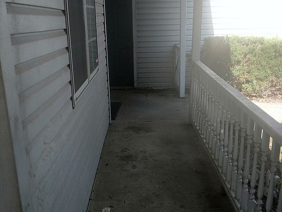 2nd image of 1861 E Werges Ave