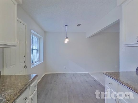 5th image of 537 Greenway Dr