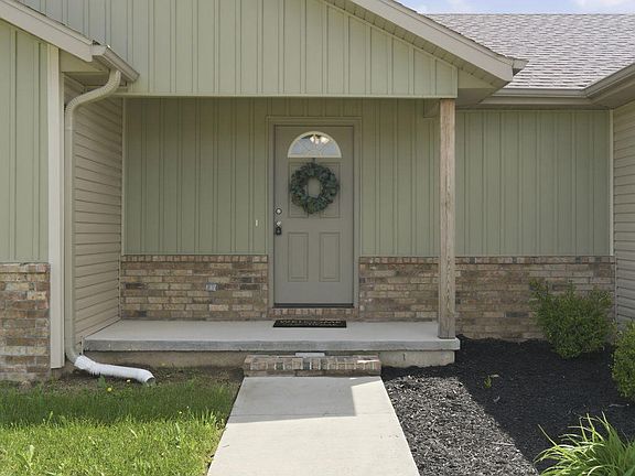 2nd image of 108 E Rosalie Street