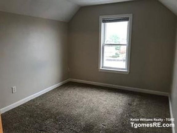 5th image of 371 Lincoln Ave #3