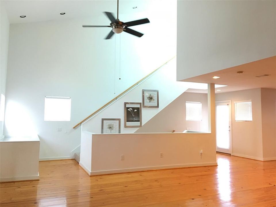1st image of 3206 Yellowstone Blvd