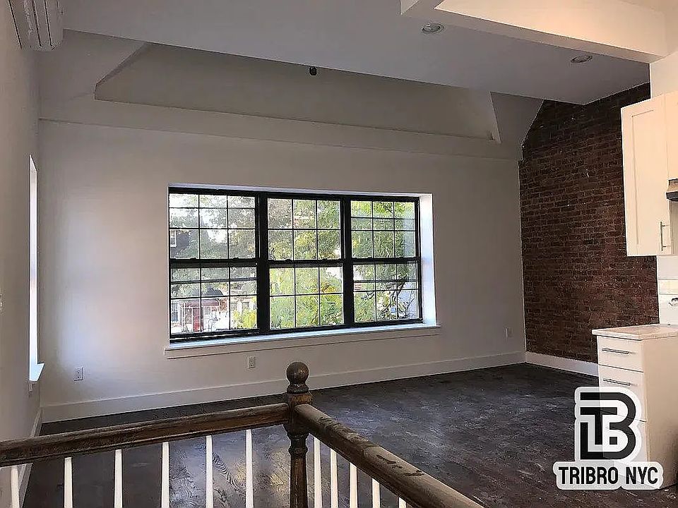 1st image of 3502 Clarendon Rd #2
