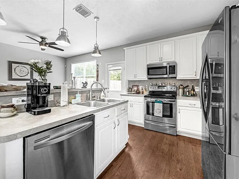 25214 Finchgrove Ln — Photo 4