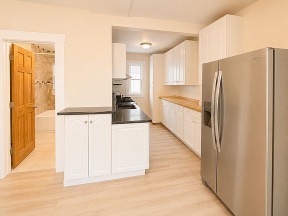 2nd image of 91-93 Benton St #2